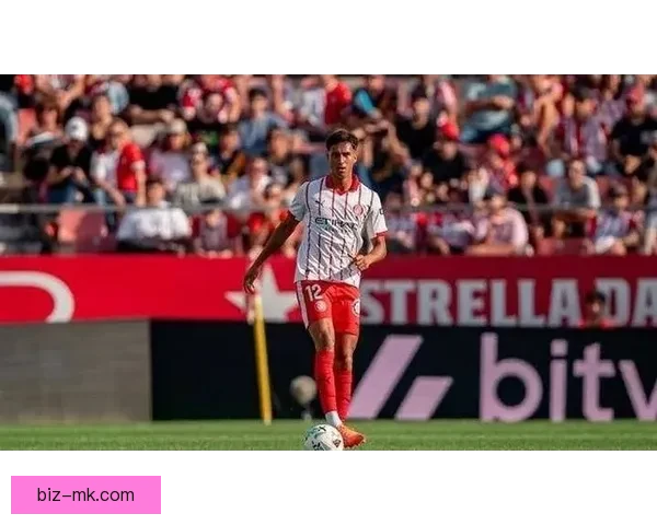 赫罗纳边路爆点萨维奥结束租借正式转会曼城开启英超新篇章